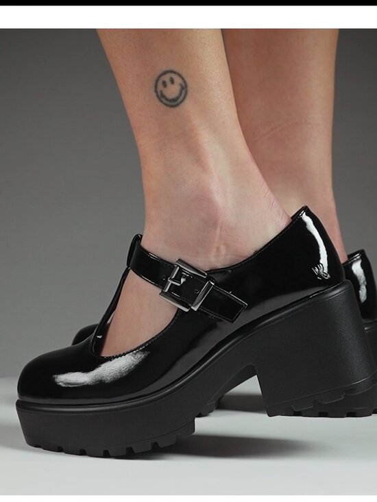 Shoes - nwot SAI Black Mary Jane Shoes 'Patent Edition'